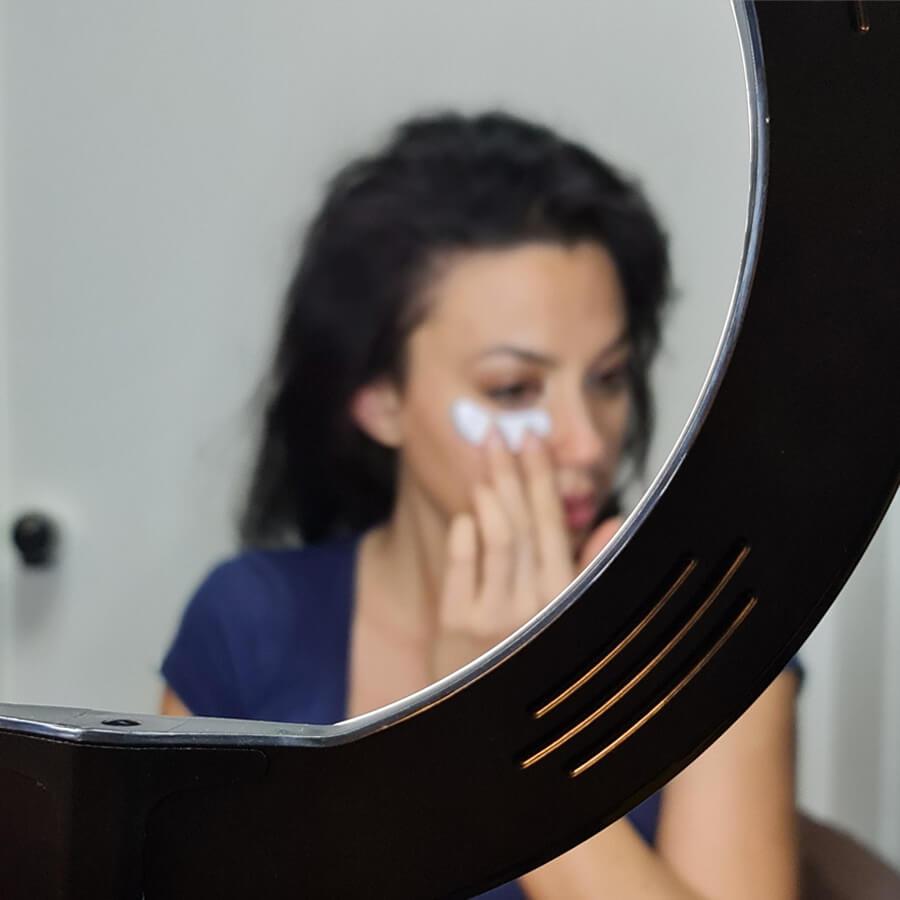 جهاز العناية بمنطقة تحت العينين المتكامل بتقنية EMS - Makfool